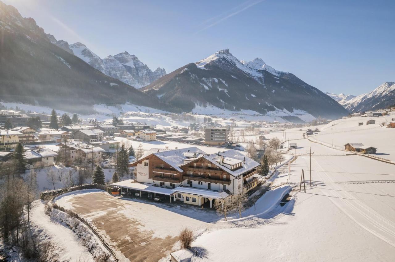 Biohotel Rastbichlhof Neustift im Stubaital Extérieur photo